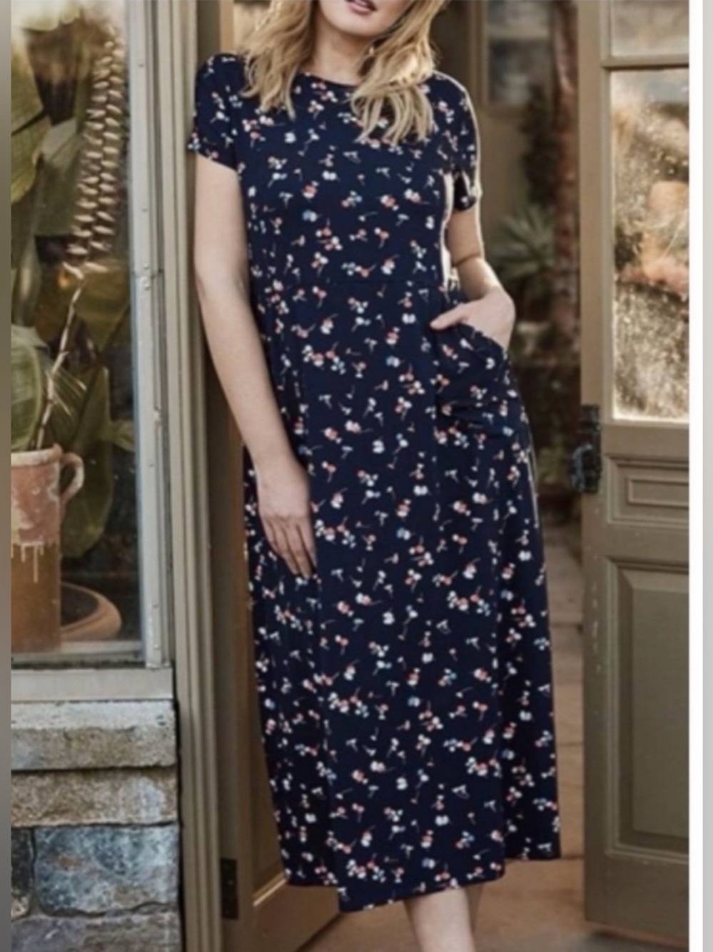 Jjill Floral Knit Maxi Dress in Navy Blue| Size: L